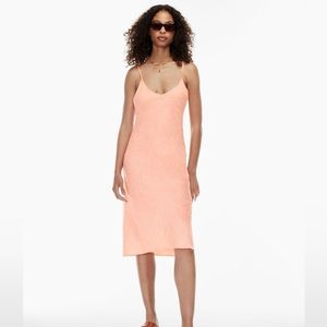BNWT - Size M - Aritzia Wilfred Only Linen Slip Midi Dress in coral